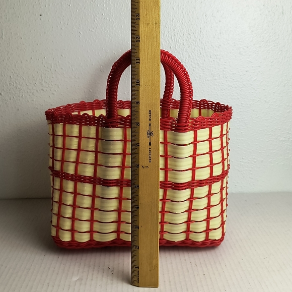 Woven Plastic Camping Basket With Handle Small Tan & Red - Picture 7 of 8
